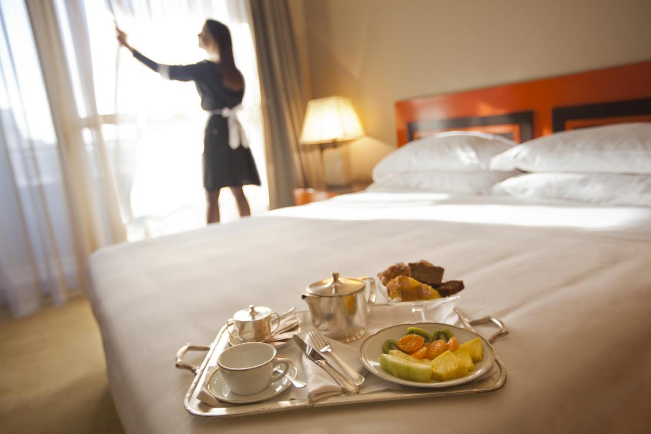 Moevenpick Hotel บารี ภายนอก รูปภาพ